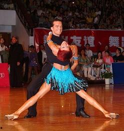 拉丁九儿成人舞蹈视频,跟随视频轻松入门  第3张