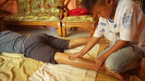 成人按摩模特视频  第1张